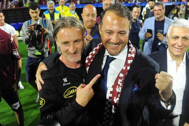 体育青岛西海岸俱乐部董事长徐尚：周新离任非常不舍